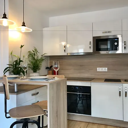 Rosario Uno 3* Cádiz