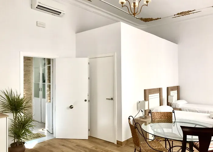 Rosario Uno 3* Cádiz