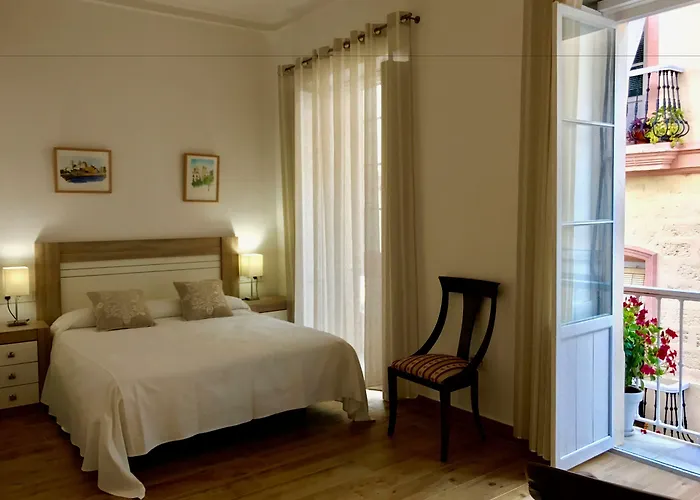 Rosario Uno 3* Cádiz