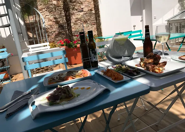 Rosario Uno 3* Cádiz